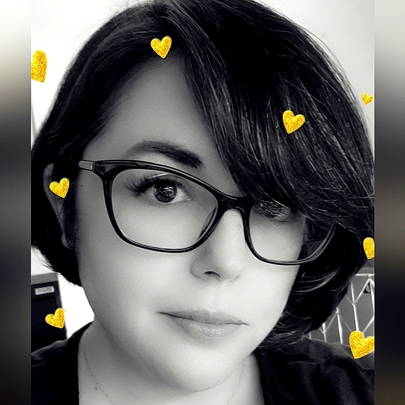 Kiki 👓 - Picture 5 of 5